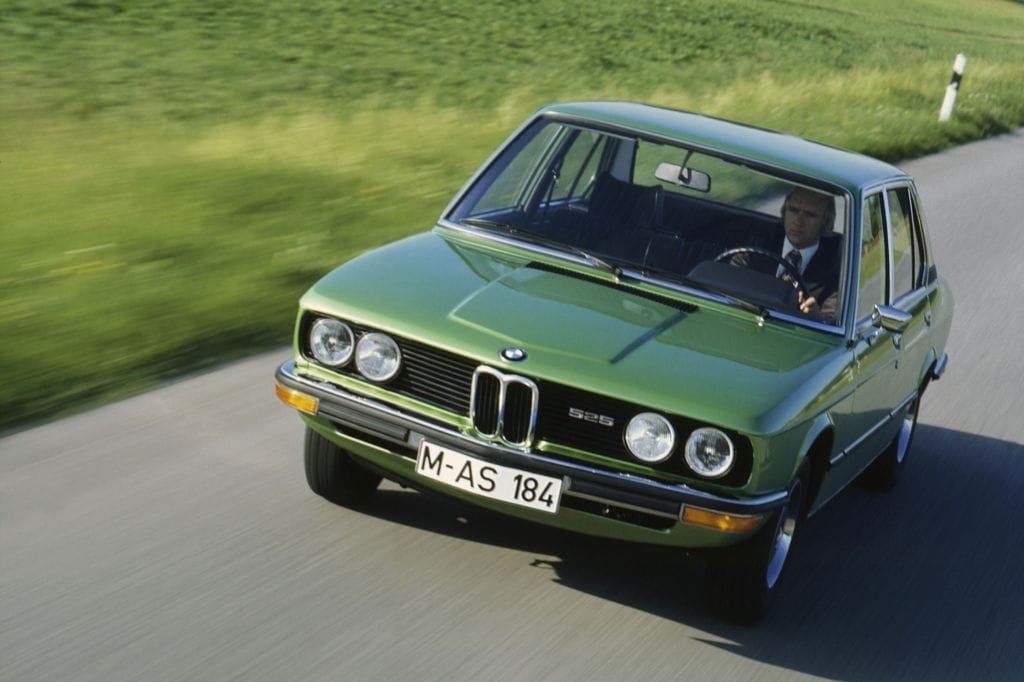 BMW série 5 E12 verte