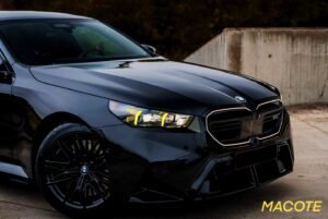 BMW M5 G90 hybride Yellow Headlights LED DRL